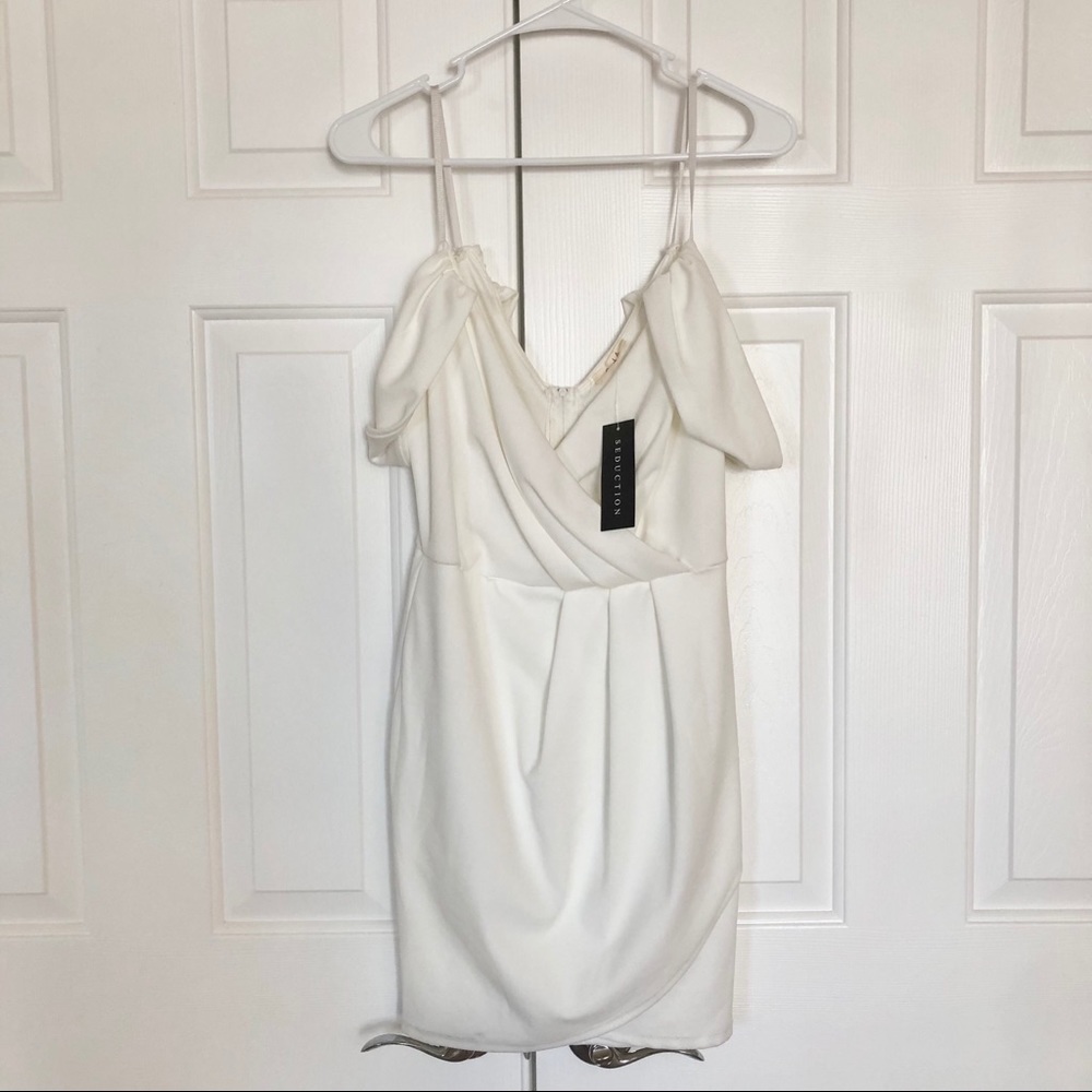 (Sm) White Classic Sarah LA Suduction Dress